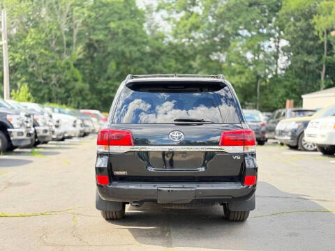 2016 Toyota Land Cruiser