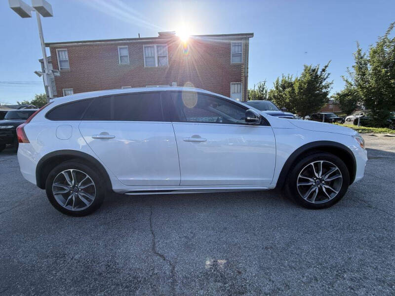 2016 Volvo V60 Cross Country T5