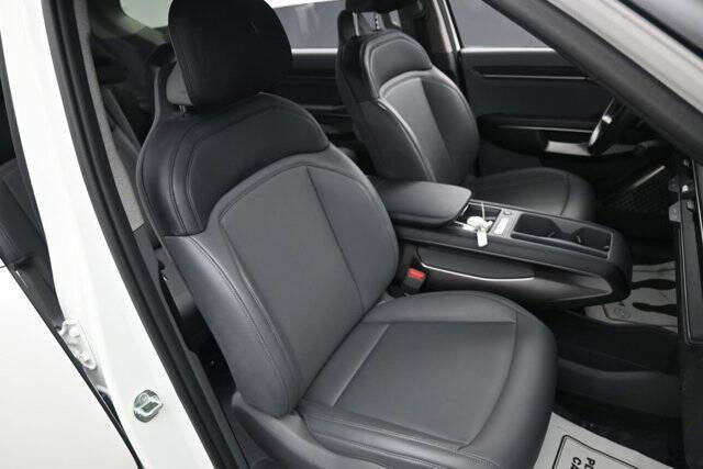 2024 Kia EV9 Light Long Range