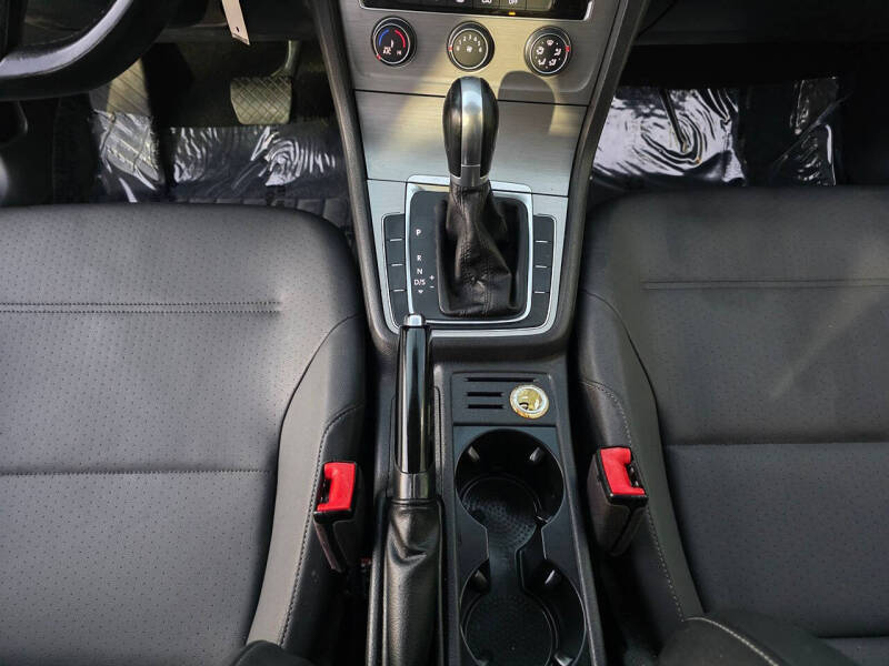 2015 Volkswagen Golf TSI S