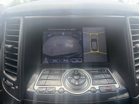 2011 Infiniti FX35