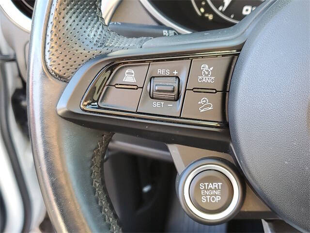 2022 Alfa Romeo Stelvio Sprint