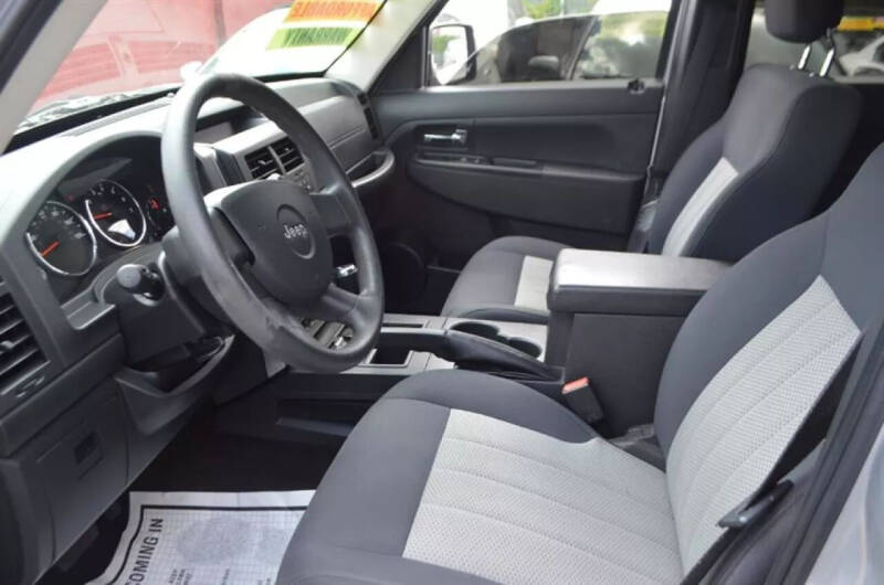 2010 Jeep Liberty Sport