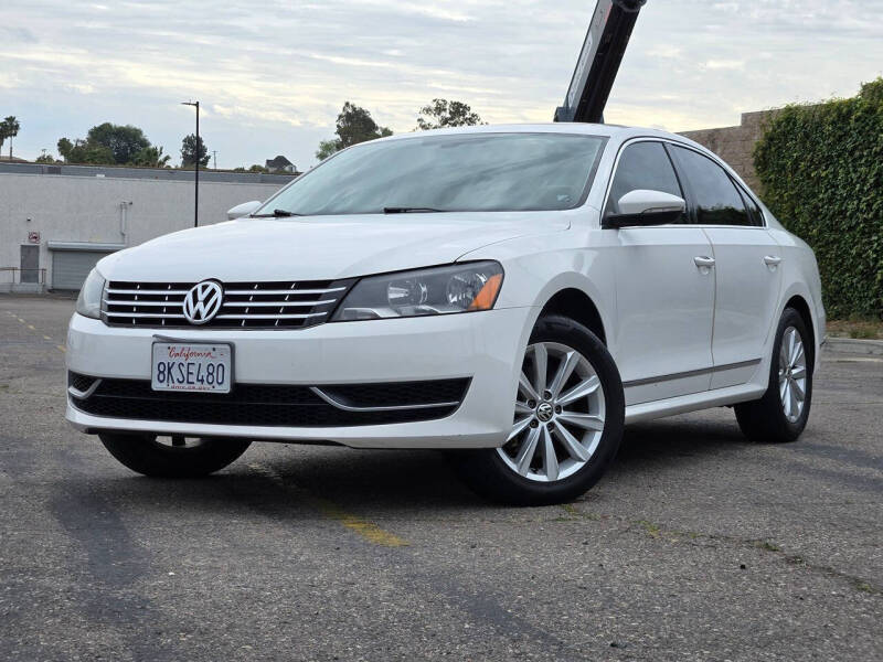 2012 Volkswagen Passat SEL Premium PZEV
