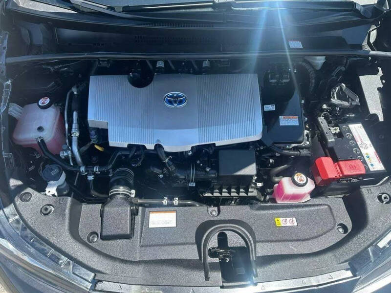 2019 Toyota Prius LE AWD-e