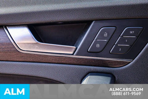 2022 Audi Q5 quattro Premium Plus 40 TFSI