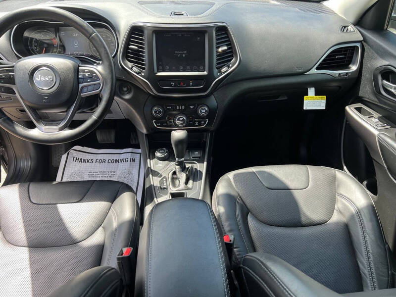 2021 Jeep Cherokee Latitude Lux