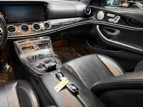 2019 Mercedes-Benz E-Class E 300