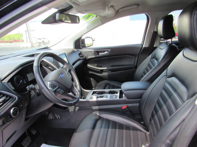 2023 Ford Edge