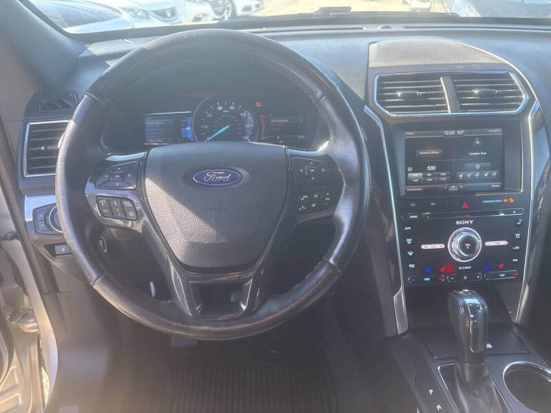 2016 Ford Explorer Sport