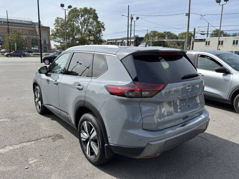 2024 Nissan Rogue SL