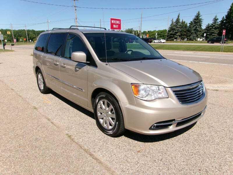 2013 Chrysler Town and Country Touring