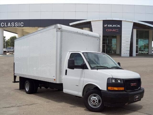 2021 GMC Savana Cutaway 3500