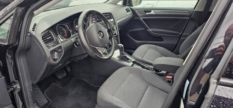 2018 Volkswagen Golf TSI S