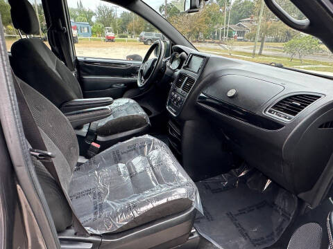 2017 Dodge Grand Caravan SE Plus