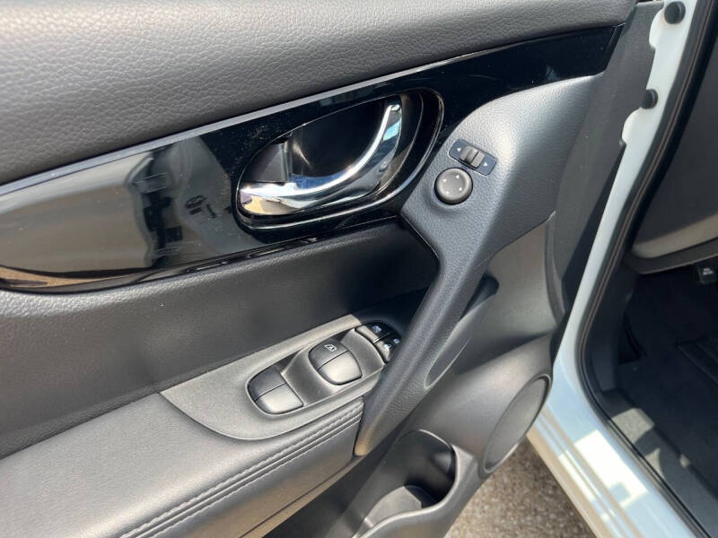 2021 Nissan Rogue Sport SV