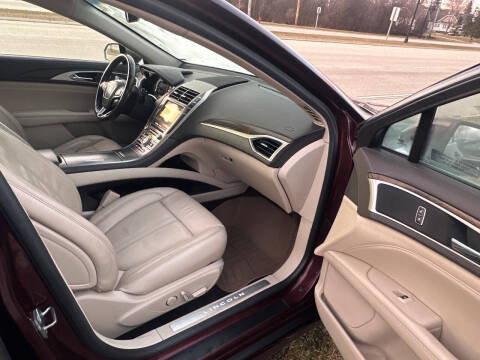 2017 Lincoln MKZ Select