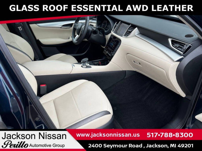 2022 Infiniti QX50 Essential