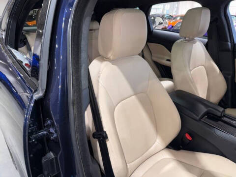 2019 Jaguar F-PACE 30t Premium