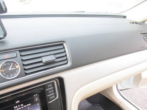 2017 Volkswagen Passat 1.8T S