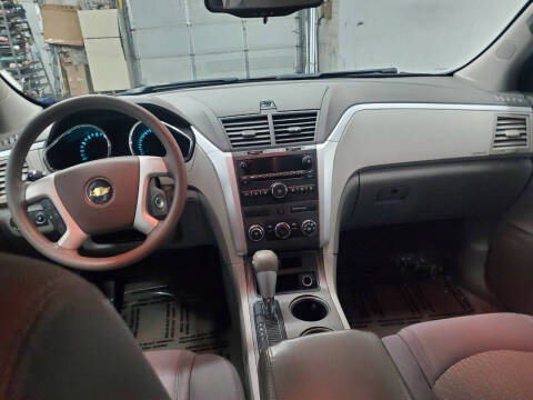 2011 Chevrolet Traverse LS