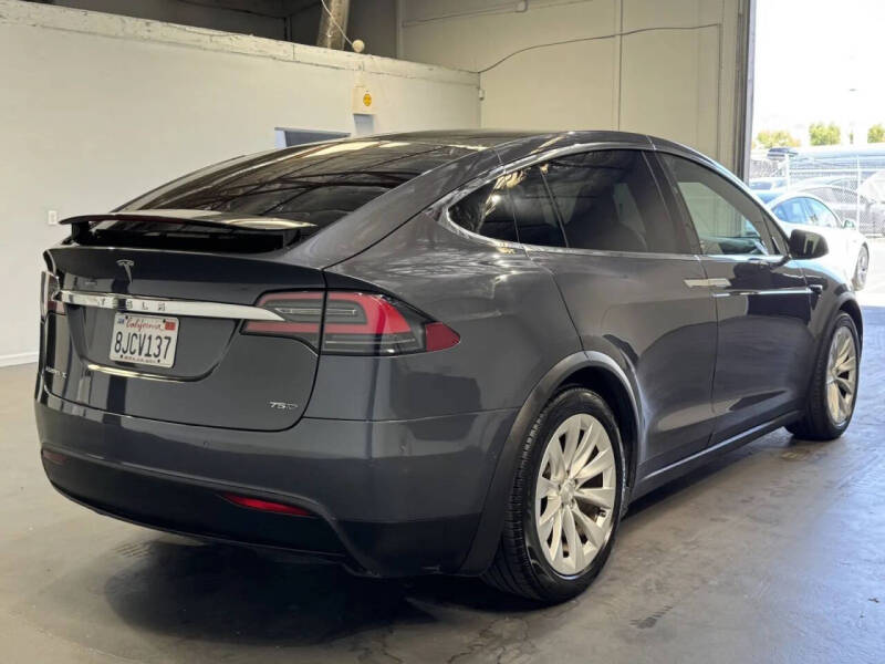 2018 Tesla Model X 75D