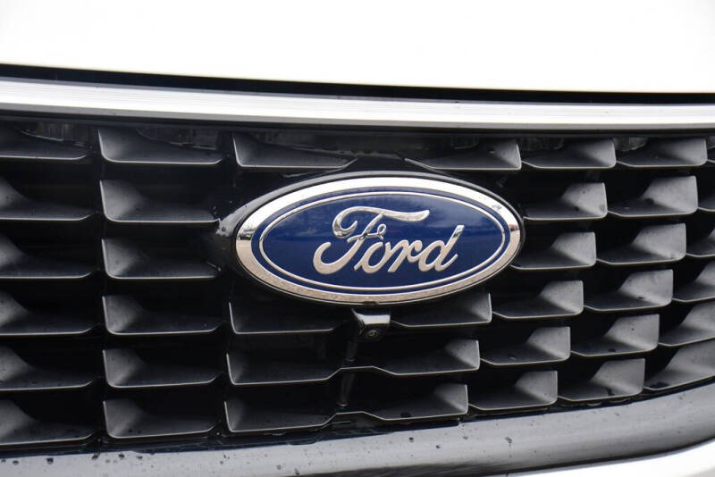 2026 Ford Escape Hybrid Platinum