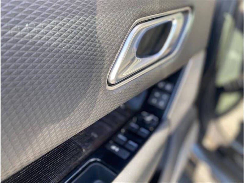 2019 Land Rover Range Rover Velar P250 R-Dynamic SE