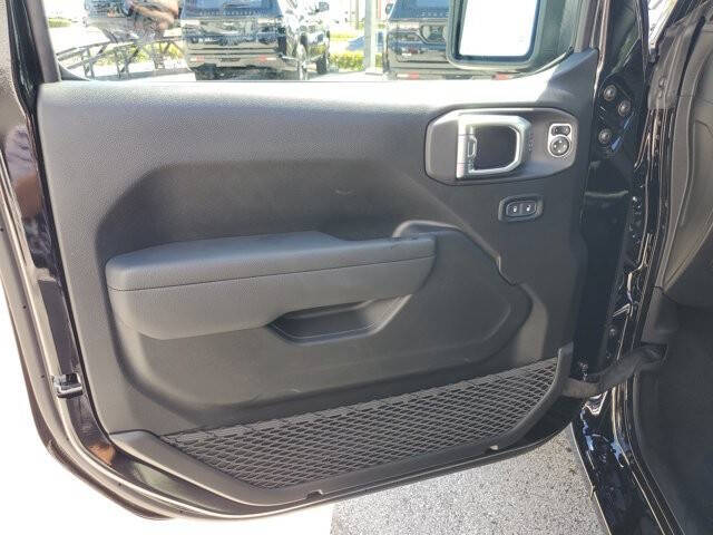 2025 Jeep Gladiator Sport S