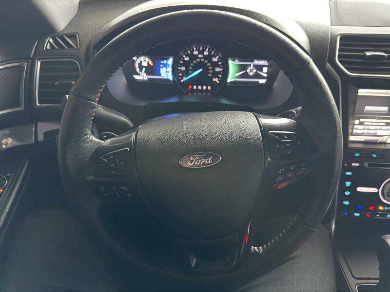 2016 Ford Explorer Sport