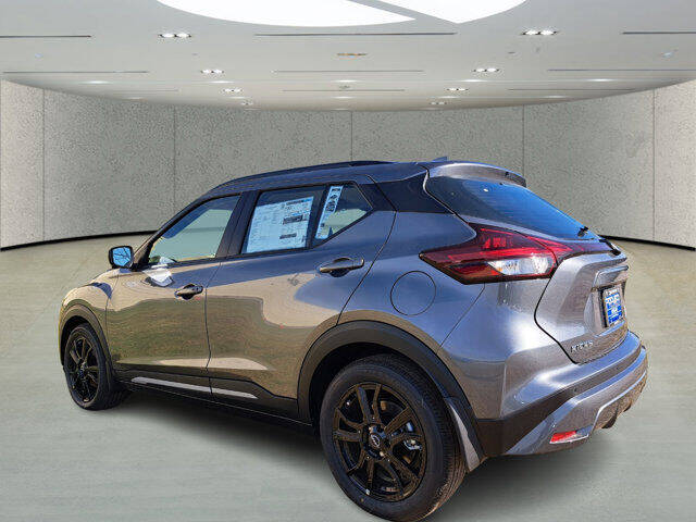 2024 Nissan Kicks SR