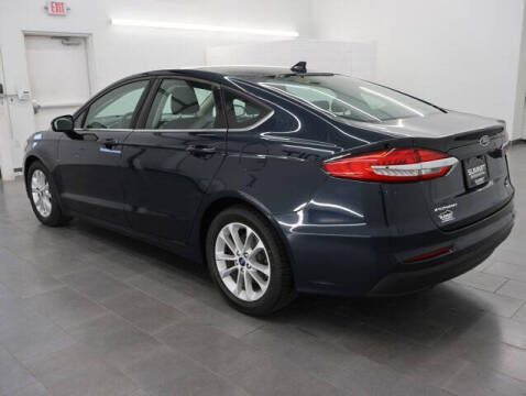 2020 Ford Fusion SE