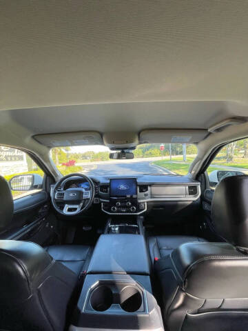2024 Ford Expedition MAX XLT