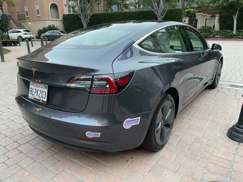 2020 Tesla Model 3 Standard Range Plus