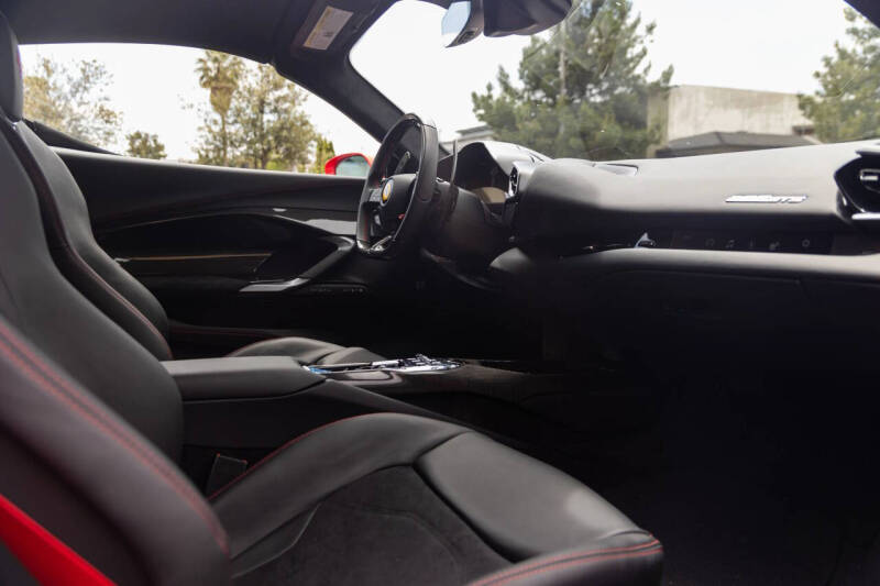 2025 Ferrari 296 GTS