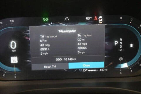 2023 Volvo XC60 B5 Plus Dark Theme