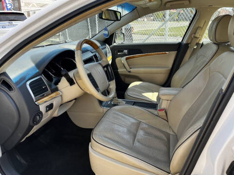 2012 Lincoln MKZ