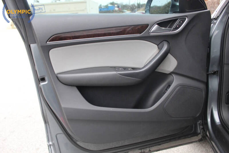 2016 Audi Q3 2.0T quattro Premium Plus