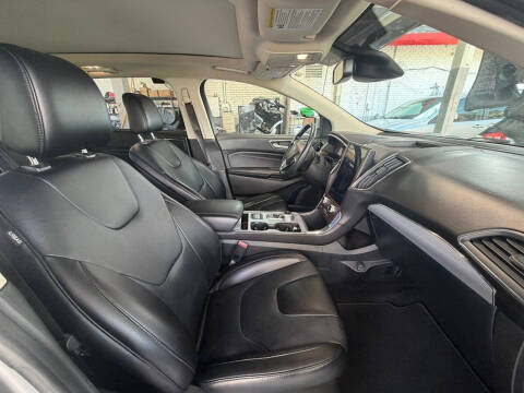2021 Ford Edge Titanium