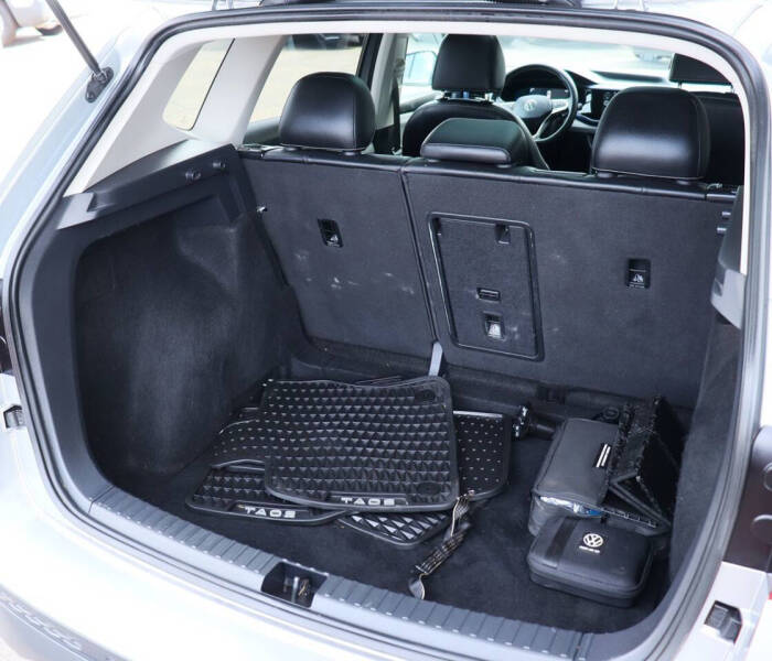 2022 Volkswagen Taos SE