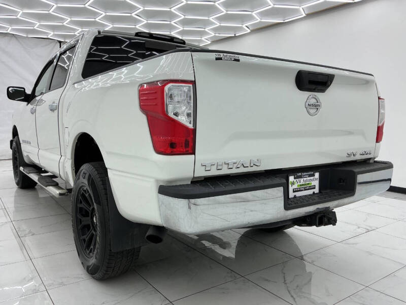2019 Nissan Titan SV