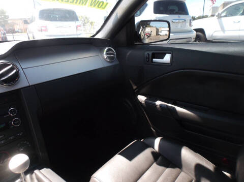 2009 Ford Mustang GT Deluxe