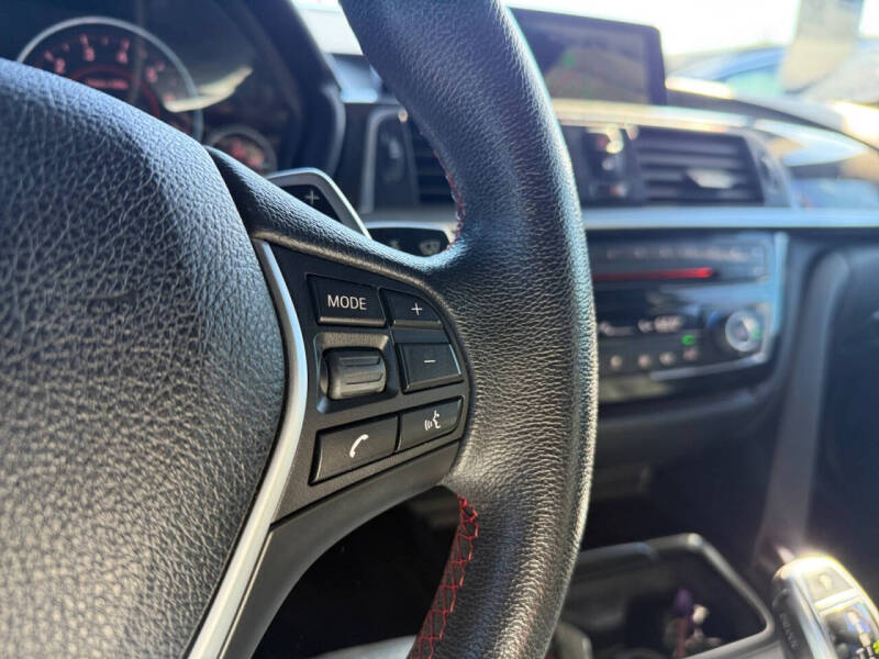 2017 BMW 3 Series 330i