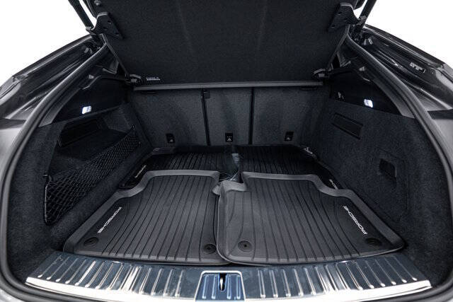 2025 Porsche Cayenne Coupe