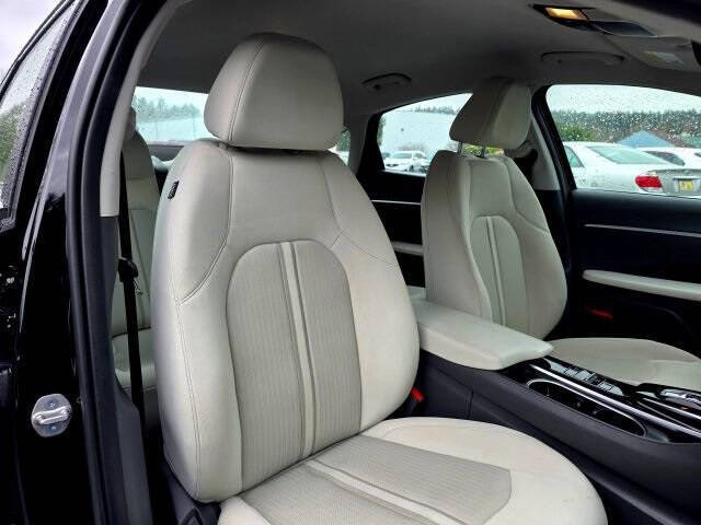 2023 Hyundai Sonata SE