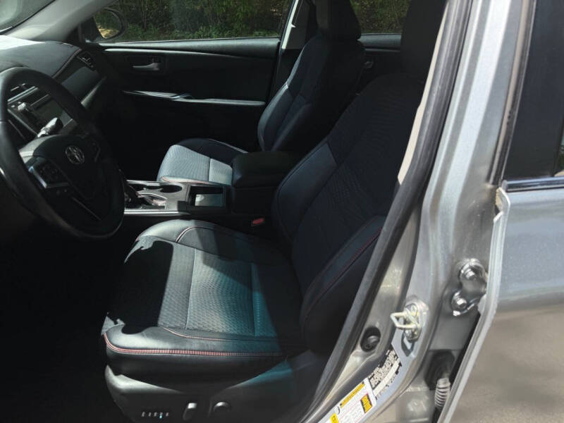 2015 Toyota Camry SE