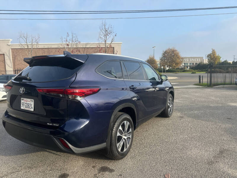 2023 Toyota Highlander XLE