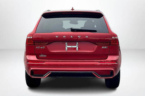 2023 Volvo XC60 B5 Plus Dark Theme