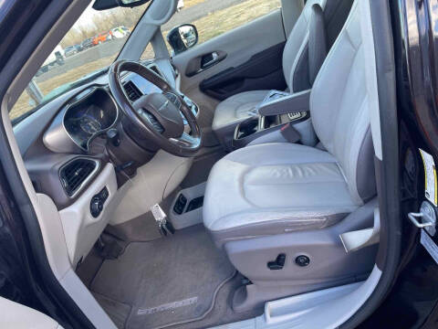 2017 Chrysler Pacifica Touring Plus