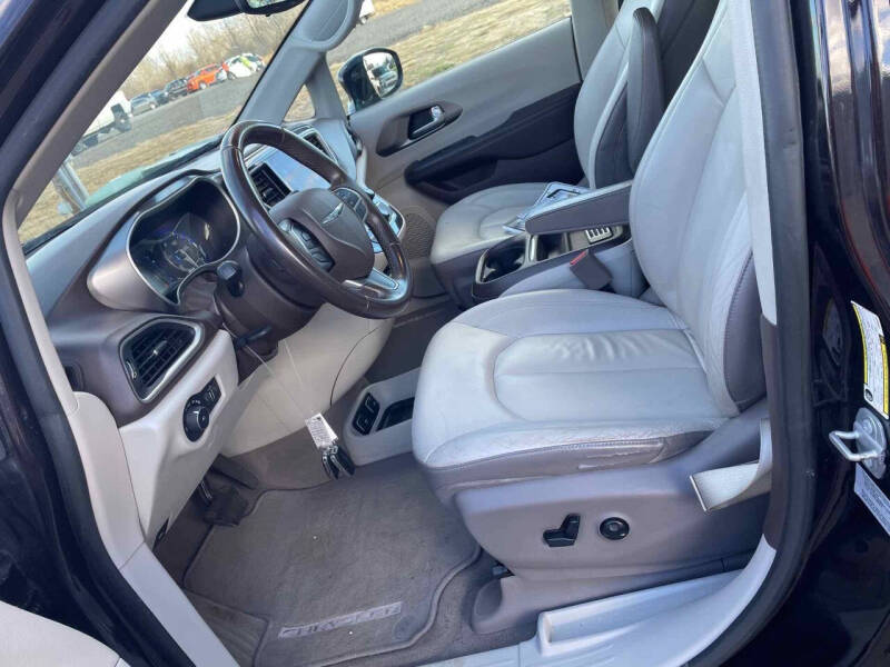 2017 Chrysler Pacifica Touring Plus
